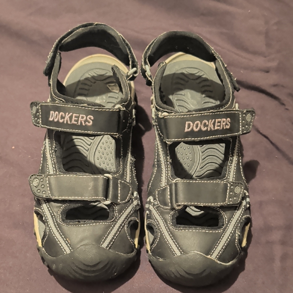 Dockers Kids Black and Gray Sandals